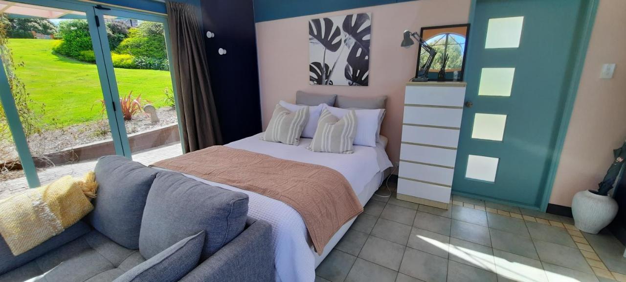 גיסבורן The Quarters Ocean-View Chalet מראה חיצוני תמונה